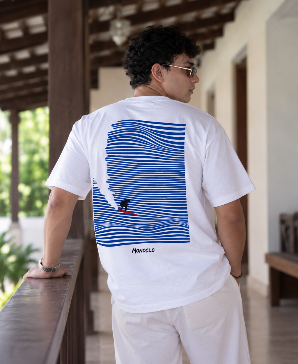 MONOCLO Essential White Tee